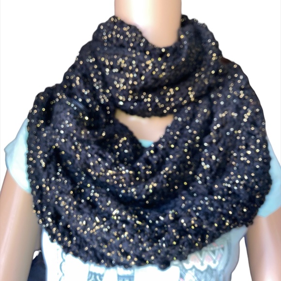 Black & Gold Convertible Scarf Poncho Shawl Wrap Versatile Hand Crocheted OOAK! - Picture 5 of 11